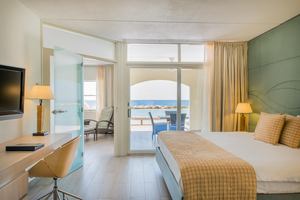 Avila Beach Hotel - Beachfront 1-bedroom Apartment